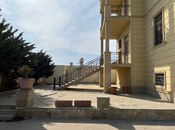 7 otaqlı həyət evi/bağ evi - Novxanı q. - 300 m²