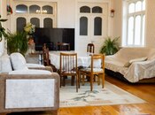 5 otaqlı həyət evi/bağ evi - Gəncə - 300 m²