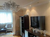 Продаётся 3-комн. вторичка 76 м², м. Низами, photo 1 from 8