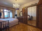 5 otaqlı köhnə tikili - Azadlıq Prospekti m. - 130 m²