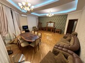 Elan №6032675 - Bakı, Sahil m., 3 otaqlı, 130 m², 4/4 mərtəbə