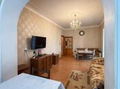 Satılır 2 otaqlı köhnə tikili 45 m², İnşaatçılar m., photo 1 from 8