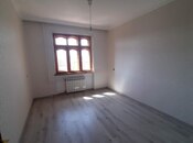 Satılır 3 otaqlı köhnə tikili 75 m², Yeni Günəşli q., photo 3 from 8