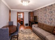 Satılır 2 otaqlı köhnə tikili 57 m², Qara Qarayev m., photo 2 from 8