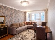 Satılır 2 otaqlı köhnə tikili 57 m², Qara Qarayev m., photo 1 from 8