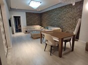 Сдаётся 3-комн. новостройка 140 м², м. Низами, photo 3 from 8