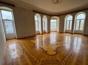 Satılır 4 otaqlı köhnə tikili 180 m², İçəri Şəhər m., photo 2 from 8