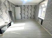 Satılır 3 otaqlı köhnə tikili 65 m², Qara Qarayev m., photo 1 from 8