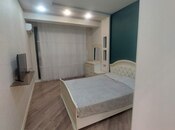 3-комн. новостройка - м. 28 мая - 110 м²