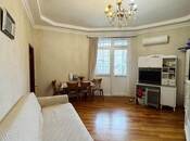 Satılır 2 otaqlı köhnə tikili 38 m², Elmlər Akademiyası m., photo 1 from 8