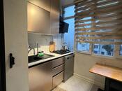 Продаётся 3-комн. вторичка 60 м², м. Нефтчиляр, photo 3 from 8