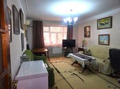 Satılır 4 otaqlı köhnə tikili 90 m², Qara Qarayev m., photo 1 from 8