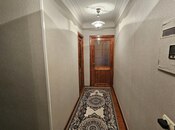 Продаётся 2-комн. вторичка 50 м², м. Иншаатчылар, photo 1 from 8