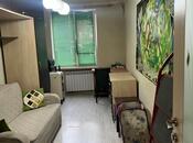 Продаётся 2-комн. вторичка 40 м², м. Элмляр Академиясы, photo 1 from 4