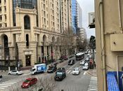 Сдаётся 3-комн. новостройка 135 м², м. Низами, photo 1 from 8