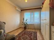 Satılır 4 otaqlı köhnə tikili 100 m², Qara Qarayev m., photo 3 from 8