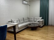 Сдаётся 2-комн. новостройка 80 м², м. Низами, photo 1 from 8