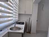 Satılır 2 otaqlı köhnə tikili 50 m², İnşaatçılar m., photo 5 from 8
