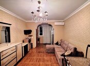 Сдаётся 2-комн. вторичка 50 м², м. Иншаатчылар, photo 1 from 8