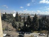 Продаётся 3-комн. вторичка 67 м², м. Гянджлик, photo 1 from 8