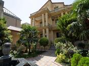 Satılır 9 otaqlı həyət evi/bağ evi 600 m², Bakıxanov q., photo 1 from 8