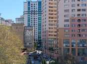 Продаётся 3-комн. вторичка 57 м², м. Элмляр Академиясы, photo 1 from 8