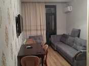 Сдаётся 1-комн. новостройка 35 м², м. Низами, photo 1 from 8