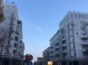 İcarəyə verilir 2 otaqlı köhnə tikili 70 m², Sahil m., photo 2 from 8