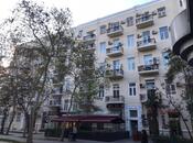 Elan №6044362 - Bakı, Sahil m., 3 otaqlı, 82 m², 3/5 mərtəbə