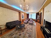 Elan №6054218 - Bakı, Gənclik m., 4 otaqlı, 195 m², 10/18 mərtəbə