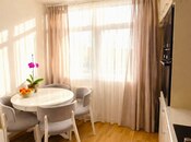 Продаётся 3-комн. вторичка 100 м², м. Нефтчиляр, photo 6 from 8