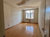 3-комн. новостройка - м. 8 ноября - 135 м²