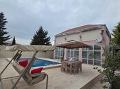 8 otaqlı həyət evi/bağ evi - Pirşağı q. - 240 m²