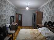 4 otaqlı köhnə tikili - 8-ci mikrorayon q. - 100 m²