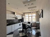 Сдаётся 3-комн. новостройка 140 м², м. Низами, photo 3 from 8