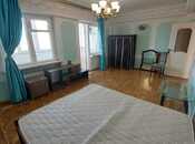 Продаётся 2-комн. вторичка 70 м², м. Ичеришехер, photo 2 from 8