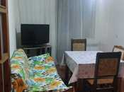 Продаётся 1-комн. вторичка 30 м², м. Нефтчиляр, photo 1 from 6