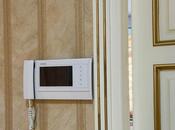 Satılır 3 otaqlı köhnə tikili 140 m², Xalqlar Dostluğu m., photo 2 from 8