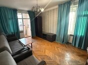 2 otaqlı köhnə tikili - 8-ci mikrorayon q. - 60 m²
