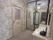 Продаётся 2-комн. вторичка 65 м², м. Ази Асланов, photo 4 from 8