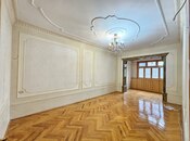 Satılır 2 otaqlı köhnə tikili 70 m², Azadlıq Prospekti m., photo 1 from 8