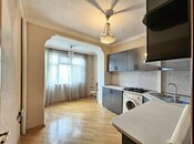 Satılır 2 otaqlı köhnə tikili 70 m², Azadlıq Prospekti m., photo 6 from 8