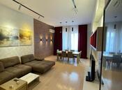 3-комн. новостройка - м. 28 мая - 140 м²
