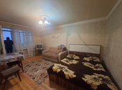 Satılır 1 otaqlı köhnə tikili 32 m², İnşaatçılar m., photo 1 from 8