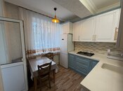 Satılır 2 otaqlı köhnə tikili 75 m², İnşaatçılar m., photo 6 from 8