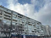 Satılır 3 otaqlı köhnə tikili 90 m², İnşaatçılar m., photo 1 from 8