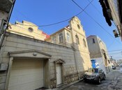 6 otaqlı həyət evi/bağ evi - İnşaatçılar m. - 370 m²