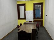 1-комн. офис - м. Элмляр Академиясы - 20 м²