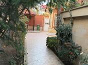 7 otaqlı həyət evi/bağ evi - Zığ q. - 200 m²