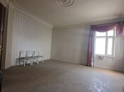 Satılır 2 otaqlı köhnə tikili 68 m², Sahil m., photo 5 from 8